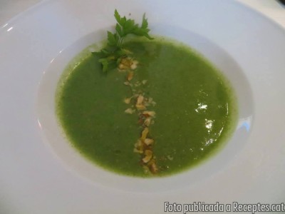 Crema d'espinacs frescos